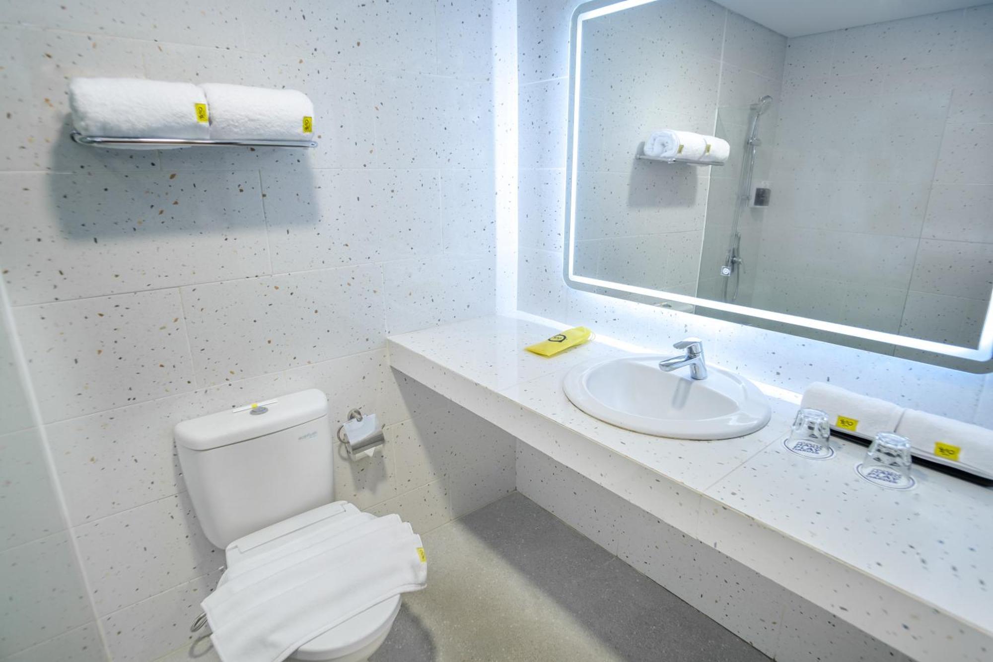 Yello Hotel Samarinda Extérieur photo