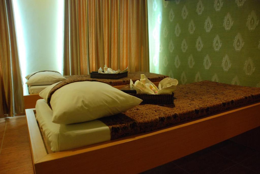 Yello Hotel Samarinda Extérieur photo